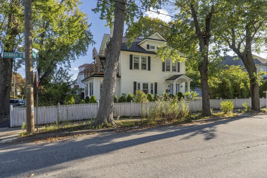 269 Orange Street Manchester NH 03104