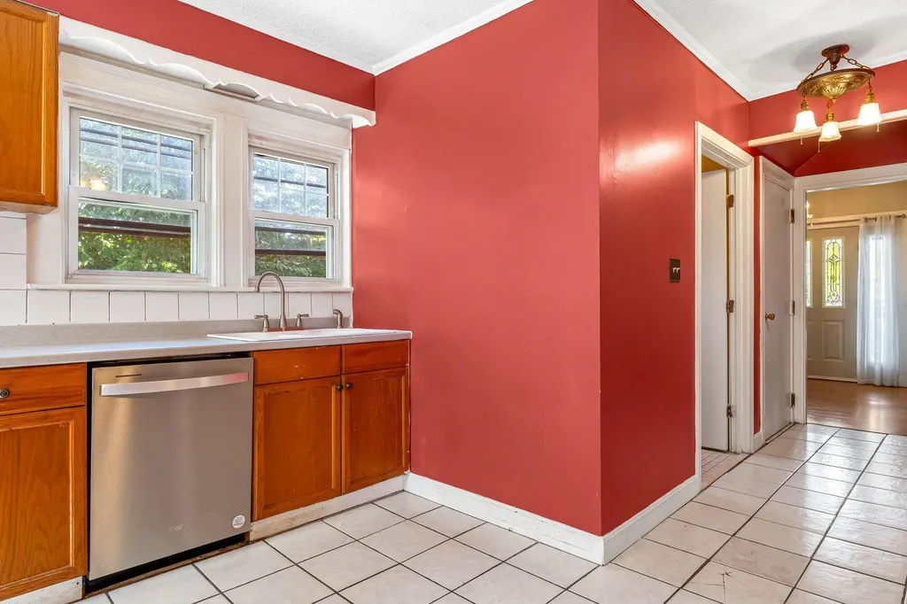 269 Orange Street Manchester NH 03104