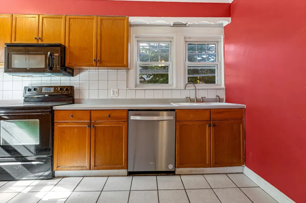 269 Orange Street Manchester NH 03104