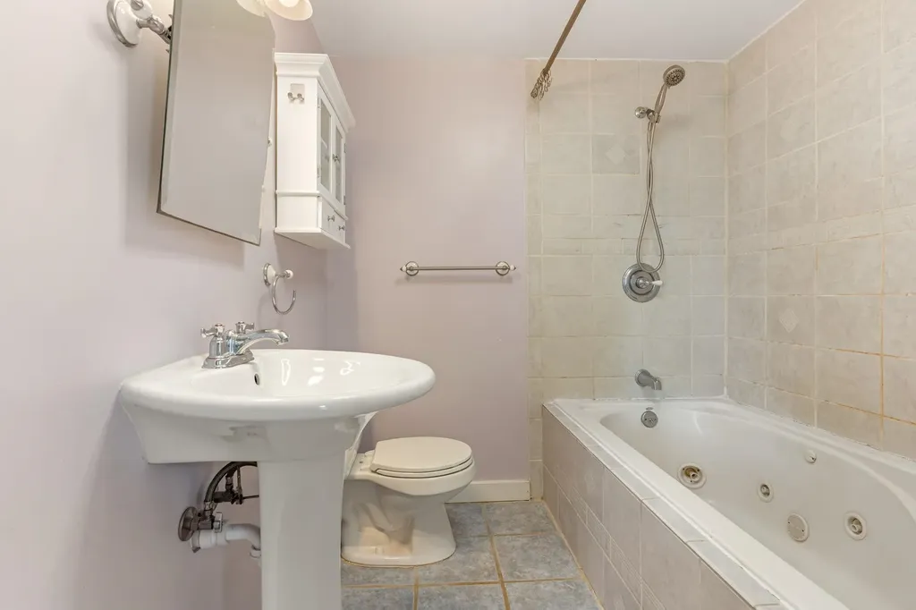 269 Orange Street Manchester NH 03104