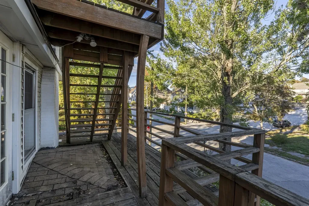 269 Orange Street Manchester NH 03104