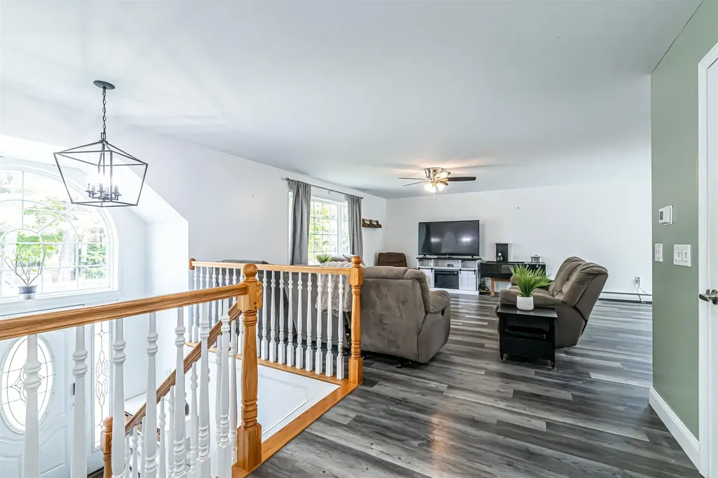 111 Warwick Road Winchester NH 03470