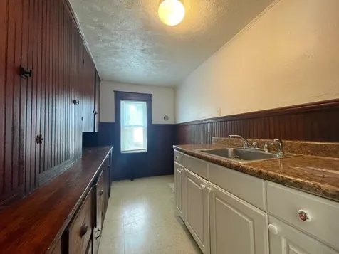 135 Franklin Street Franklin NH 03235