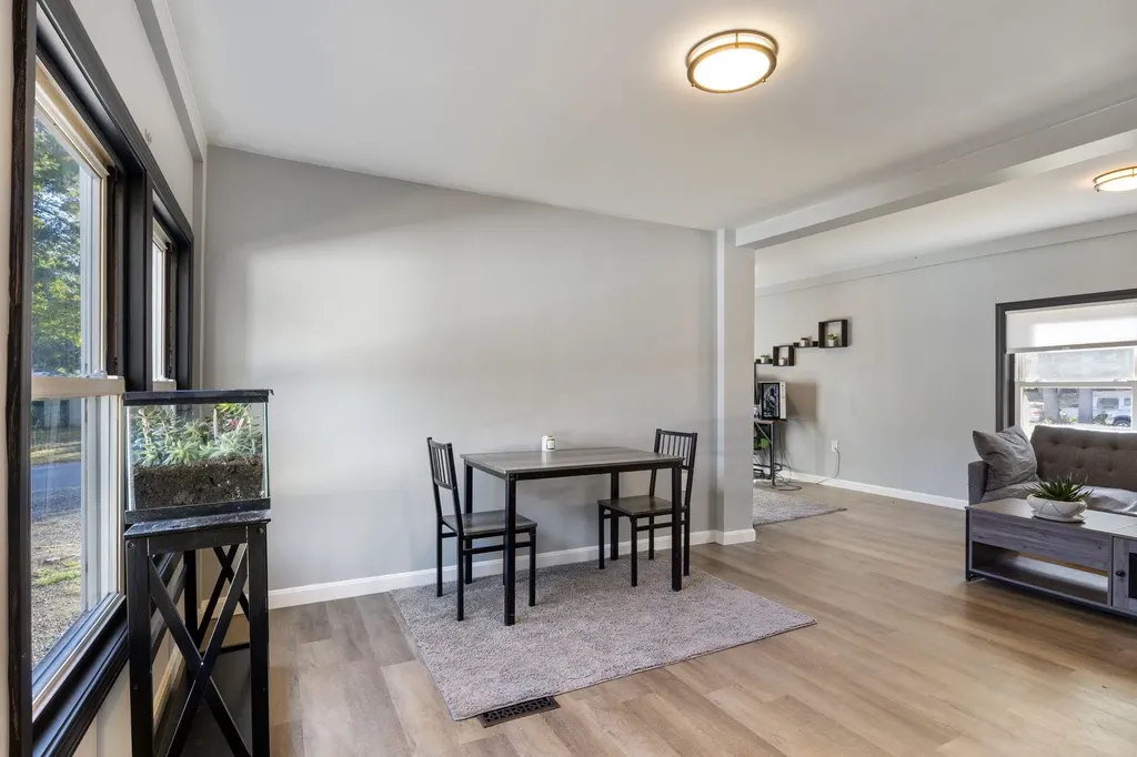 3 Margaret Avenue Raymond NH 03077