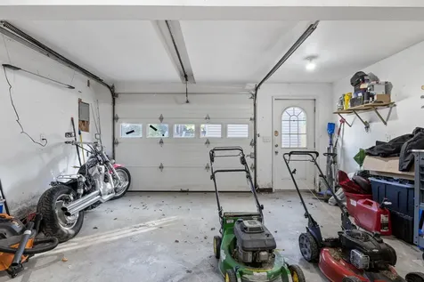 3 Margaret Avenue Raymond NH 03077