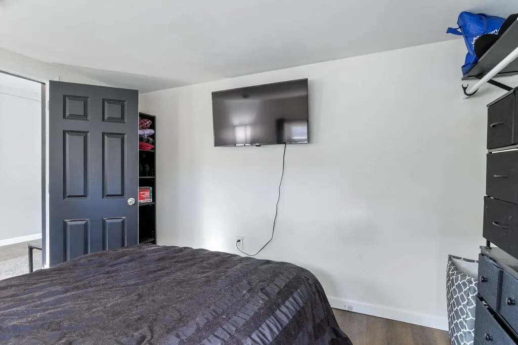 3 Margaret Avenue Raymond NH 03077