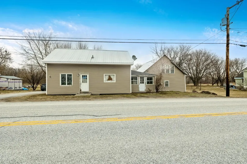 2561 Us Route 2 South Alburgh VT 05440