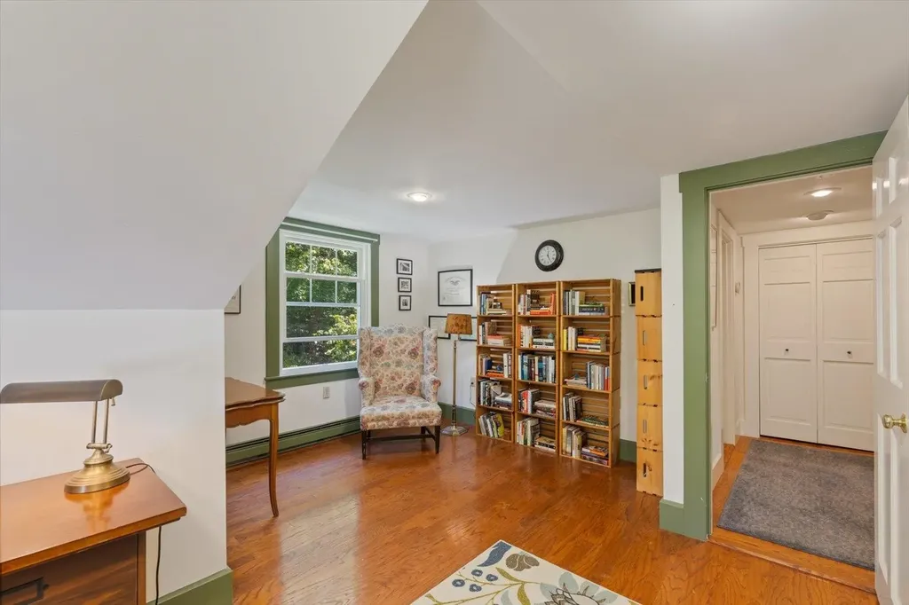 18 Antrim Road Hancock NH 03449