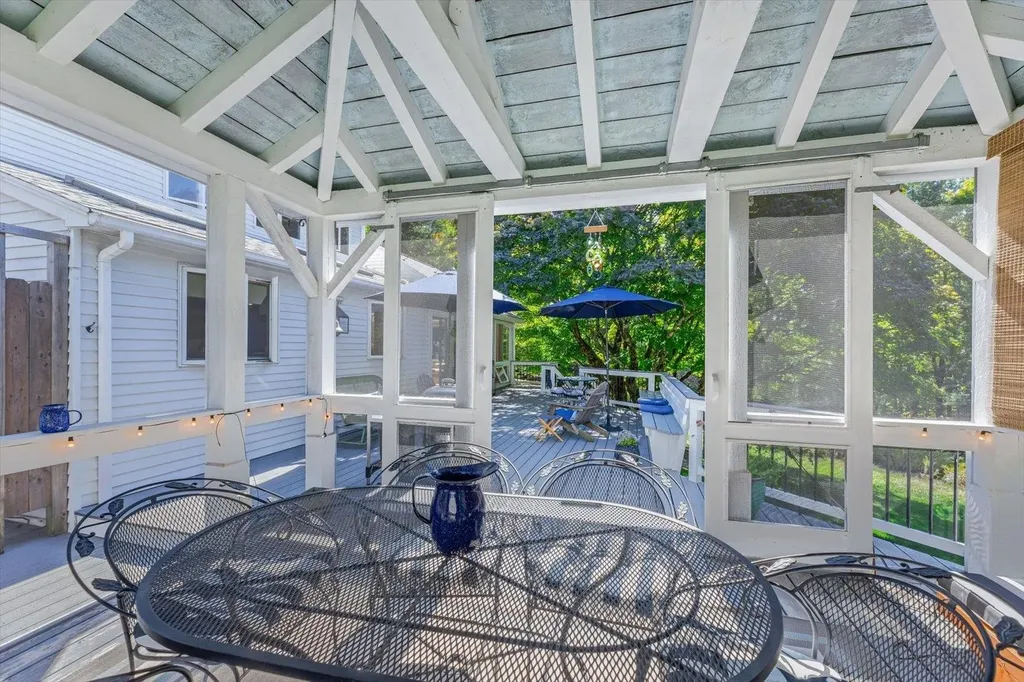 18 Antrim Road Hancock NH 03449