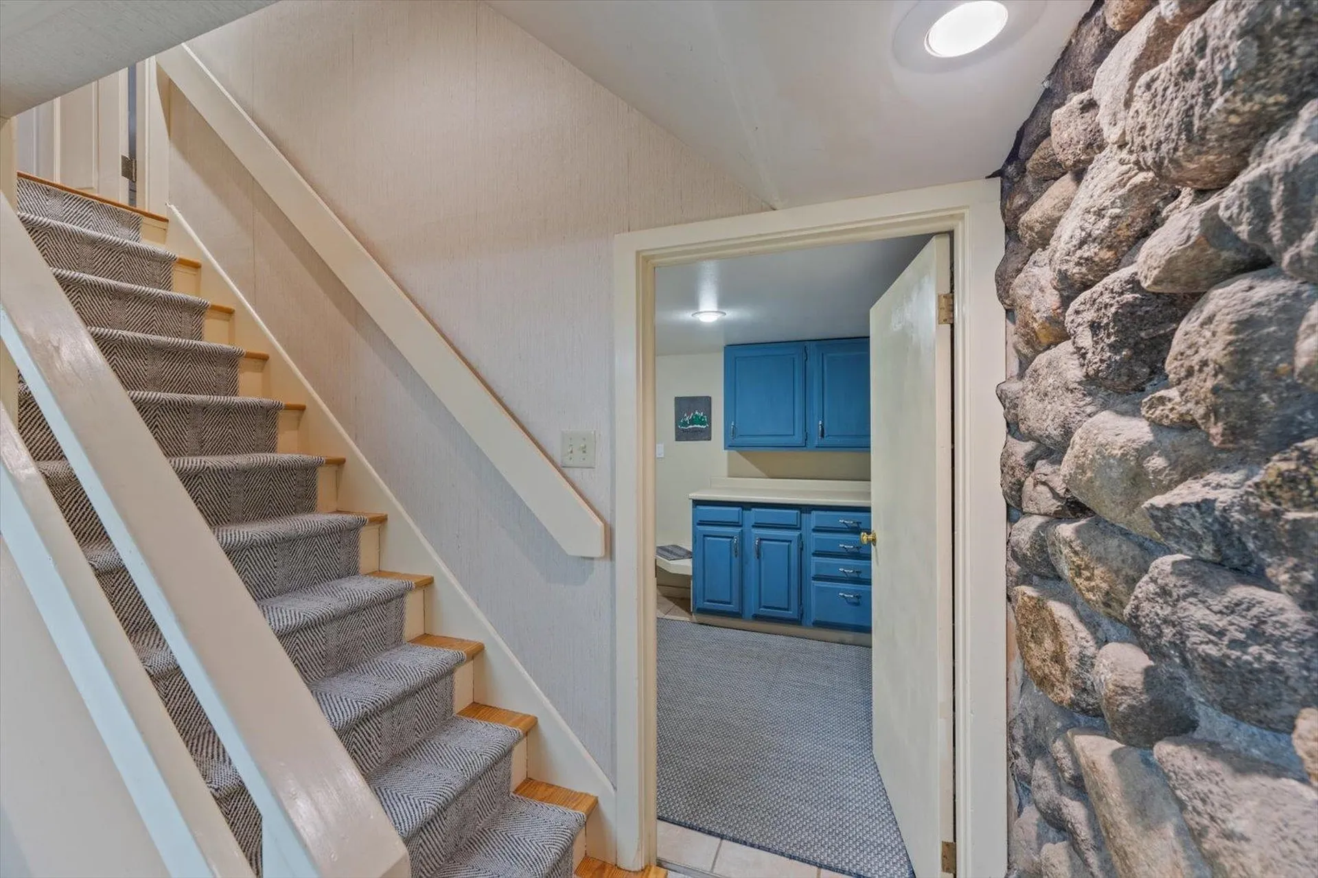 18 Antrim Road Hancock NH 03449