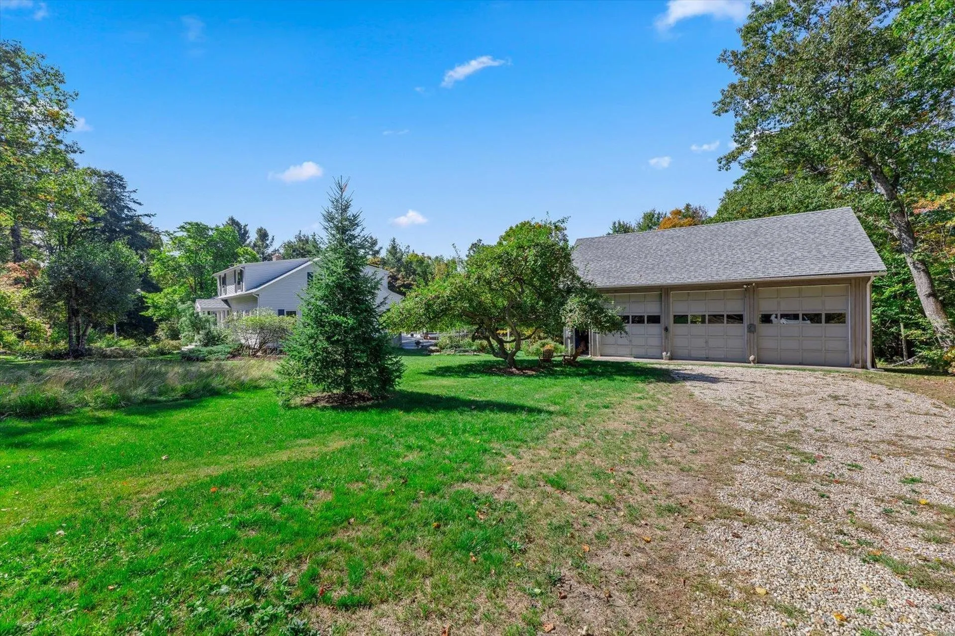 18 Antrim Road Hancock NH 03449