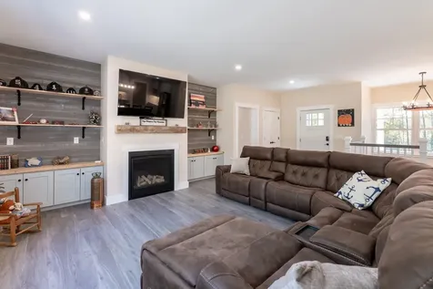 41 Baldwin Avenue New Hampton NH 03256