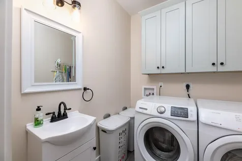 41 Baldwin Avenue New Hampton NH 03256