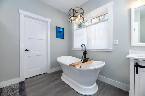 41 Baldwin Avenue New Hampton NH 03256