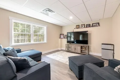 41 Baldwin Avenue New Hampton NH 03256