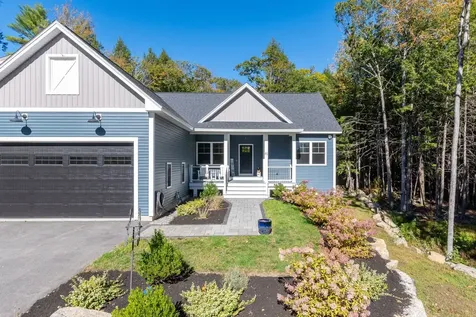 41 Baldwin Avenue New Hampton NH 03256