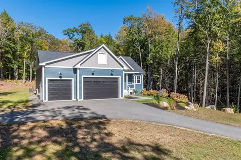 41 Baldwin Avenue New Hampton NH 03256