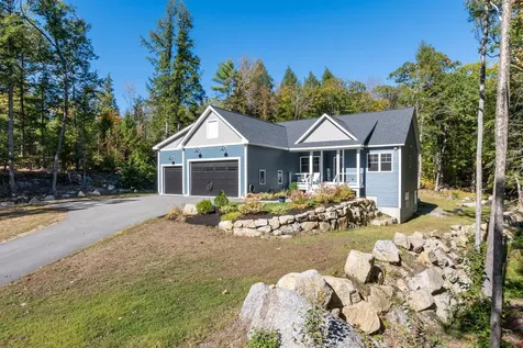 41 Baldwin Avenue New Hampton NH 03256