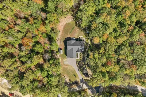 41 Baldwin Avenue New Hampton NH 03256