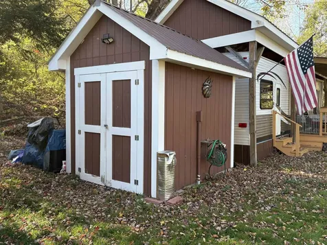 111 Acton Place Royalton VT 05068