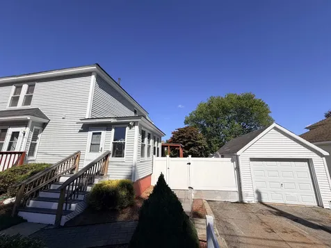 22 New Dunstable Road Nashua NH 03060