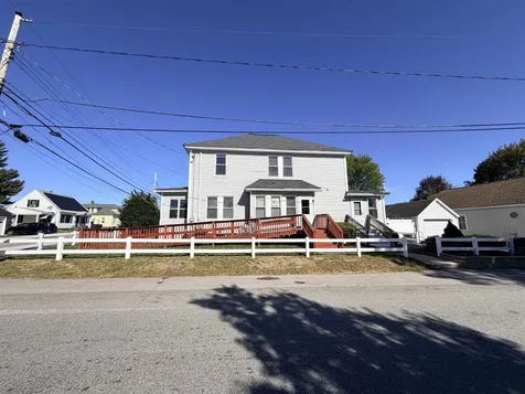 22 New Dunstable Road Nashua NH 03060