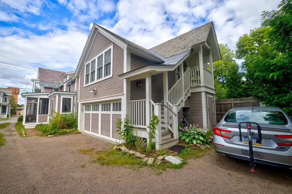 42 Elmwood Avenue Burlington VT 05401