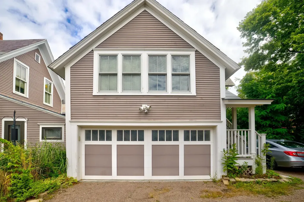 42 Elmwood Avenue Burlington VT 05401