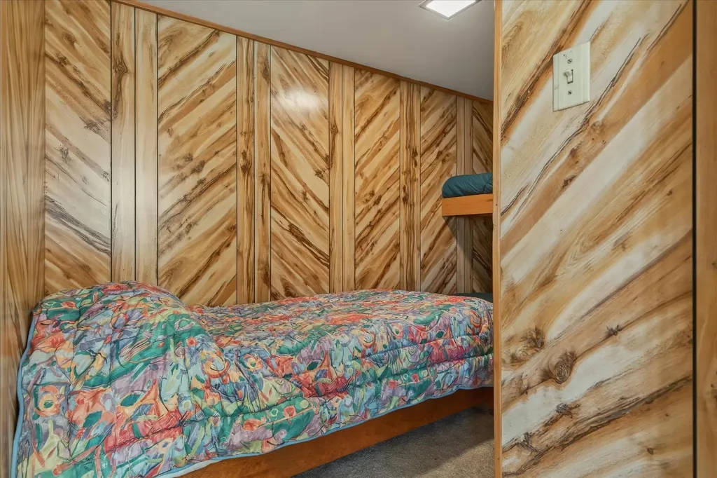 35 Birch Road Londonderry VT 05155