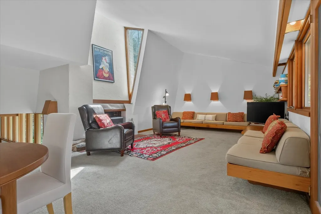 35 Birch Road Londonderry VT 05155