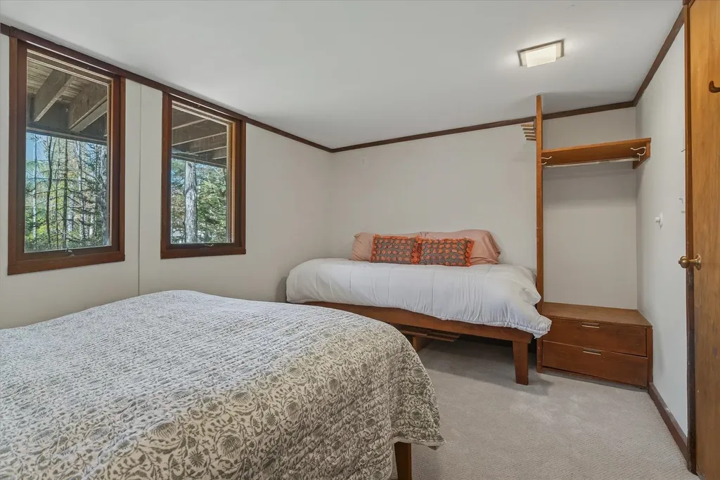 35 Birch Road Londonderry VT 05155