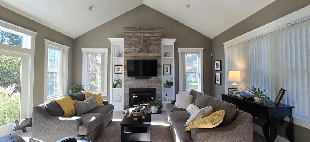 31 Ilona Lane Loudon NH 03307