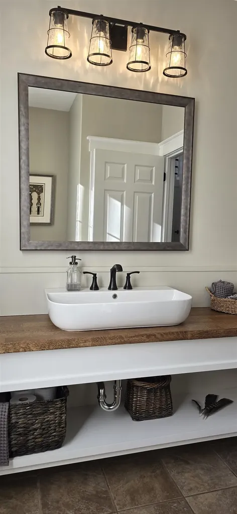 31 Ilona Lane Loudon NH 03307