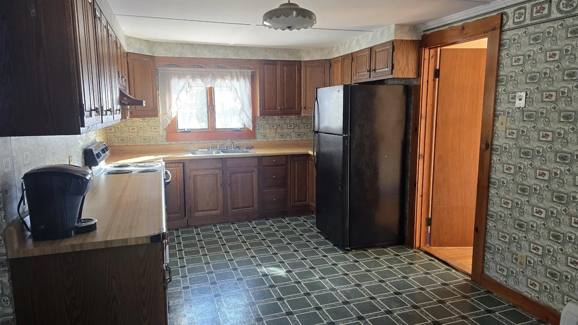 9 East Side Road Conway NH 03818