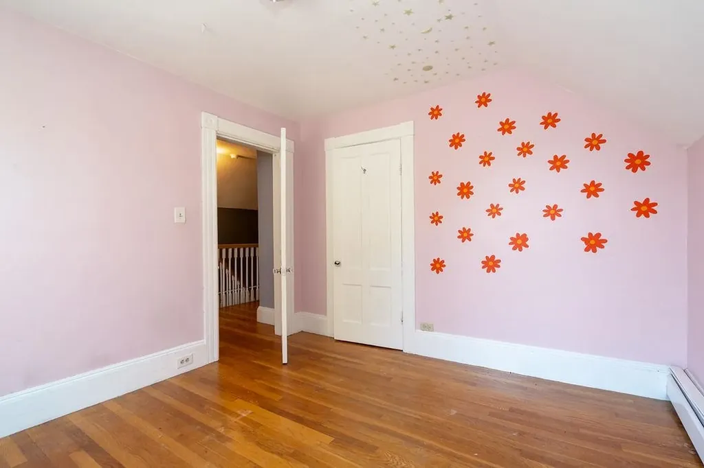 11 N Adams Street Manchester NH 03104