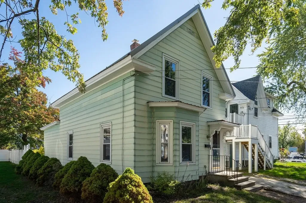 11 N Adams Street Manchester NH 03104