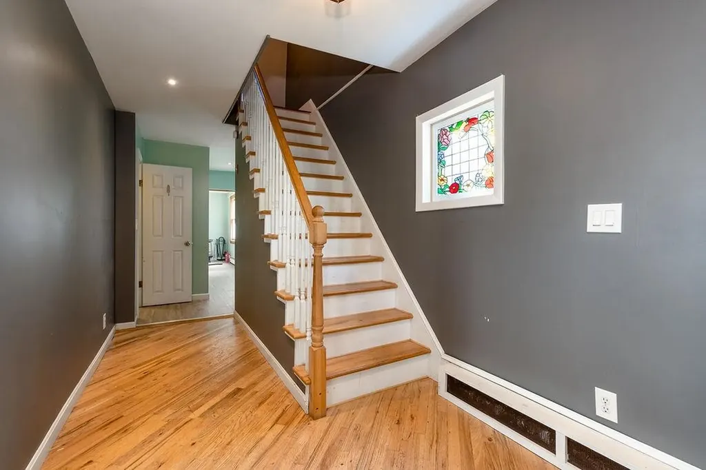 11 N Adams Street Manchester NH 03104