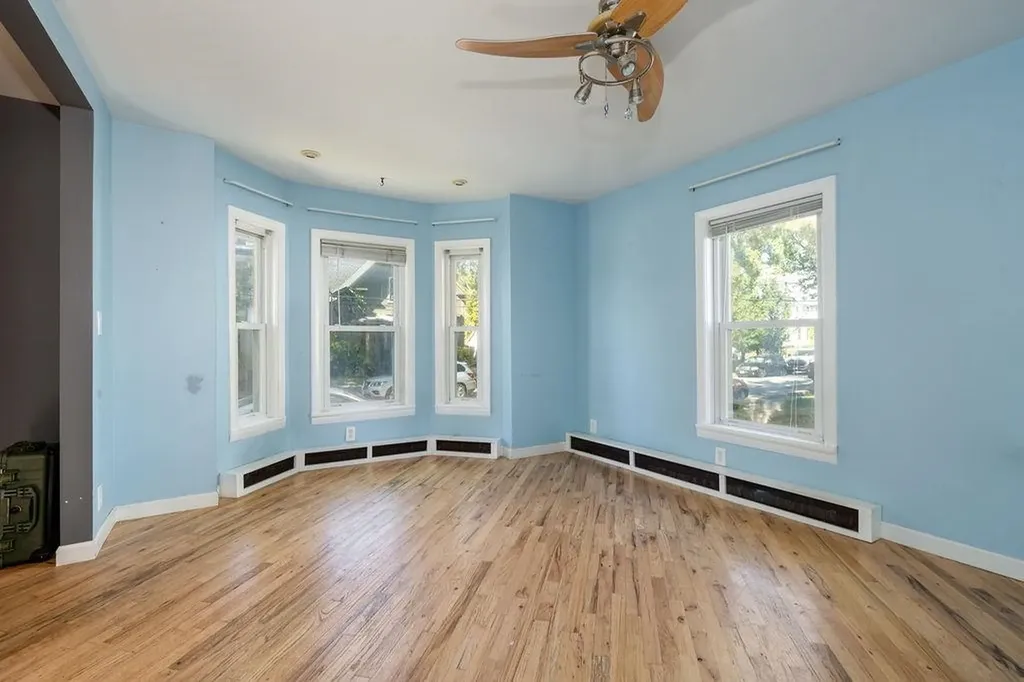 11 N Adams Street Manchester NH 03104