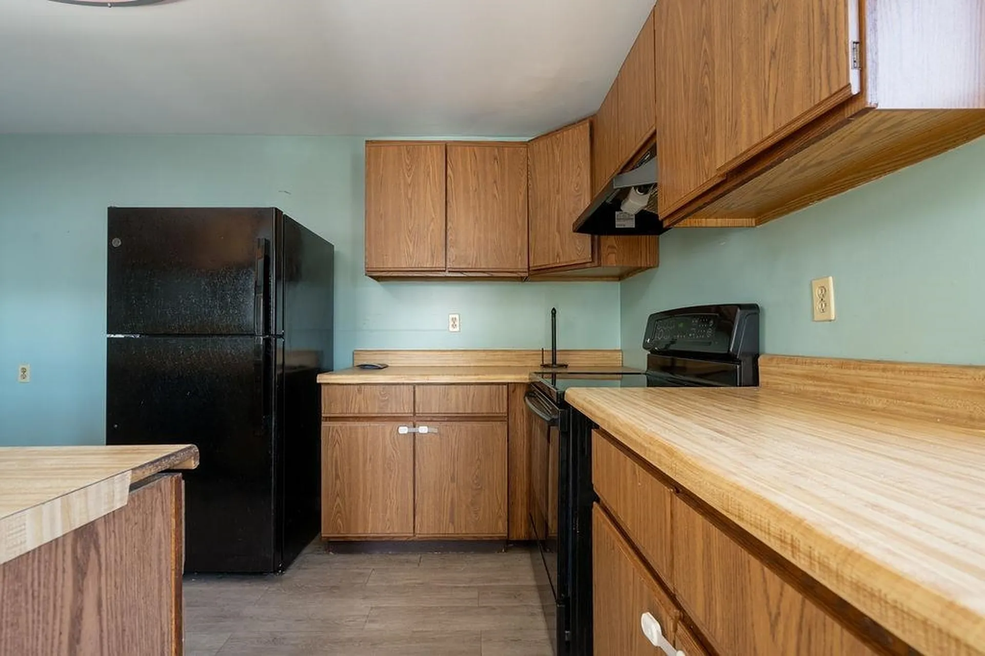 11 N Adams Street Manchester NH 03104