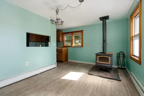 11 N Adams Street Manchester NH 03104