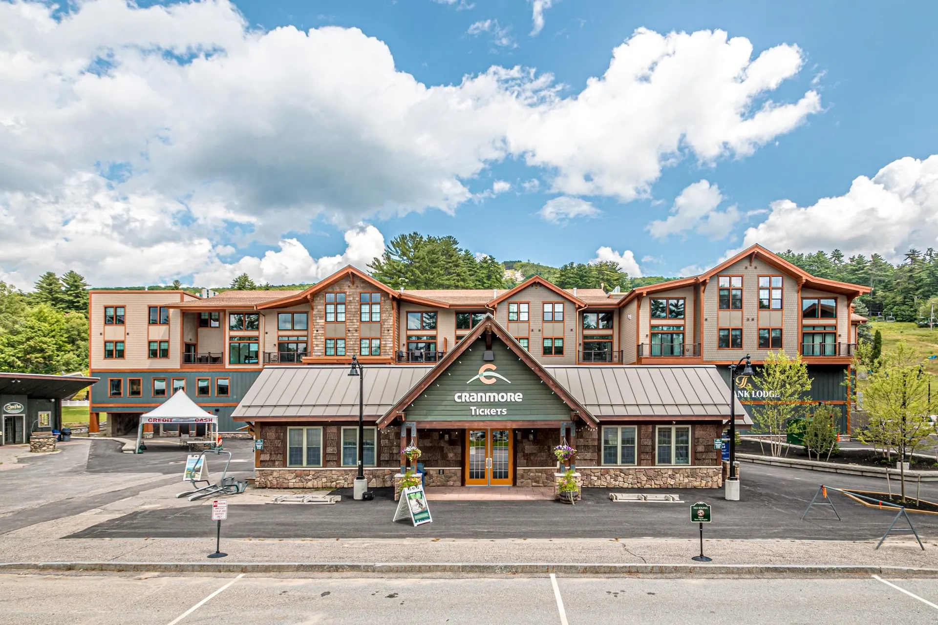239 Skimobile Road Conway NH 03860