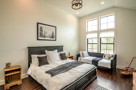 239 Skimobile Road Conway NH 03860