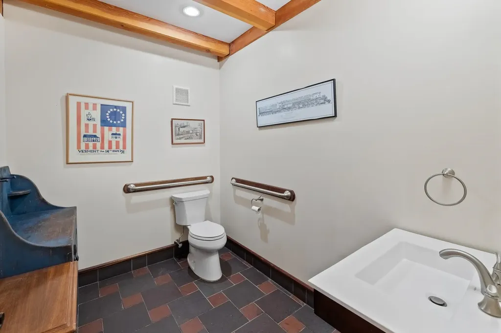 114 Cemetery Avenue Manchester VT 05255