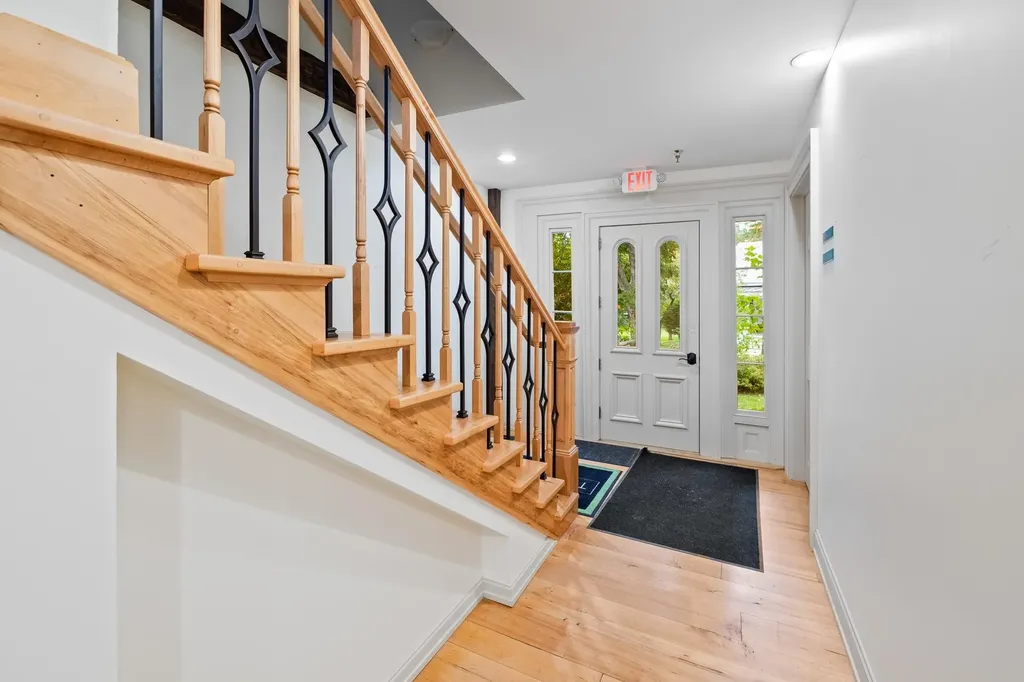 114 Cemetery Avenue Manchester VT 05255