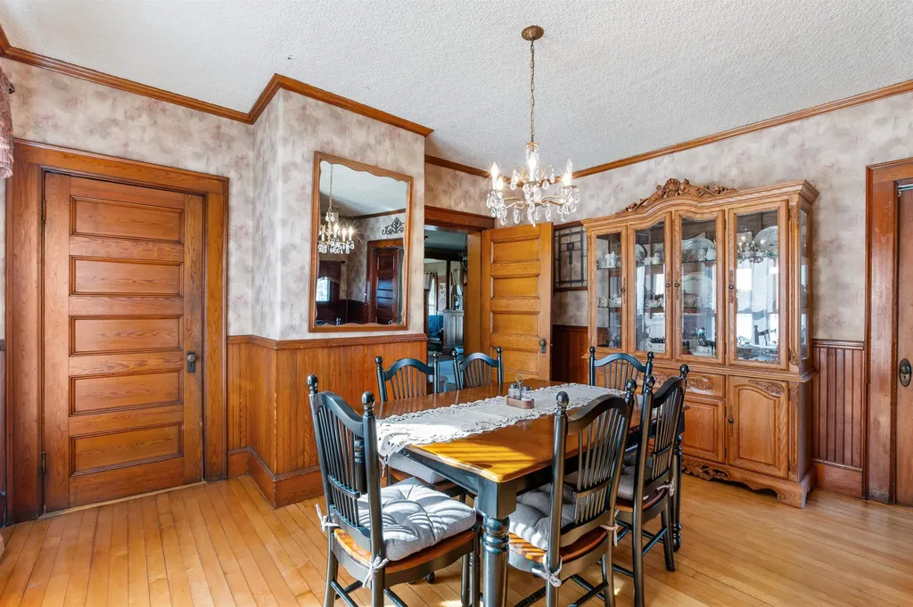 30 Pleasant Street Colebrook NH 03576