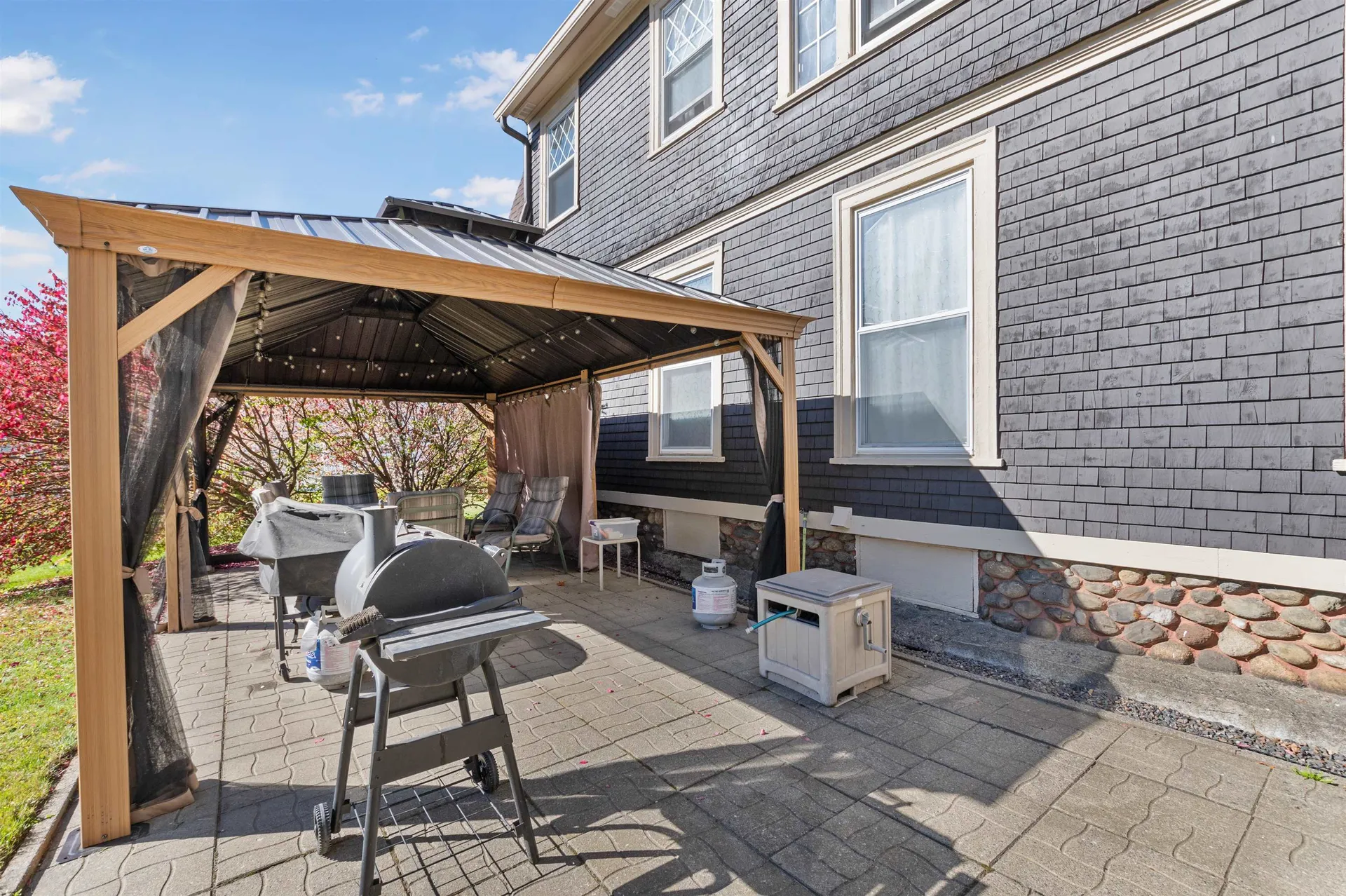 30 Pleasant Street Colebrook NH 03576