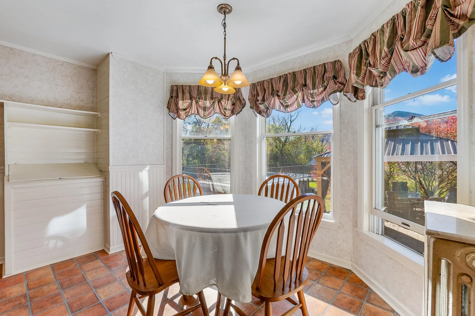 30 Pleasant Street Colebrook NH 03576