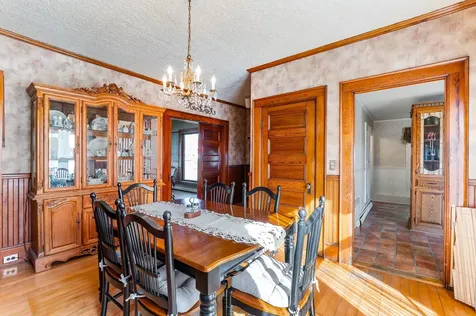 30 Pleasant Street Colebrook NH 03576