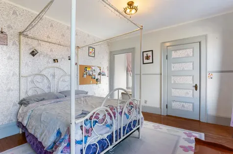 30 Pleasant Street Colebrook NH 03576