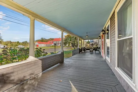 30 Pleasant Street Colebrook NH 03576